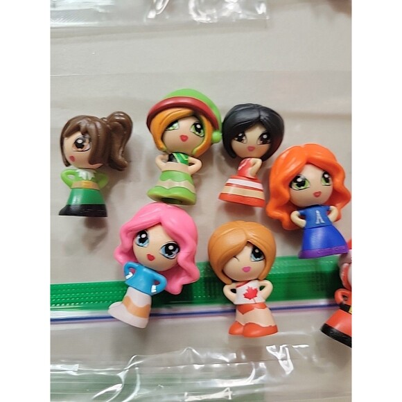 Jakks Gift Ems Mini Dolls Figure mixed lot toys - Picture 6 of 7